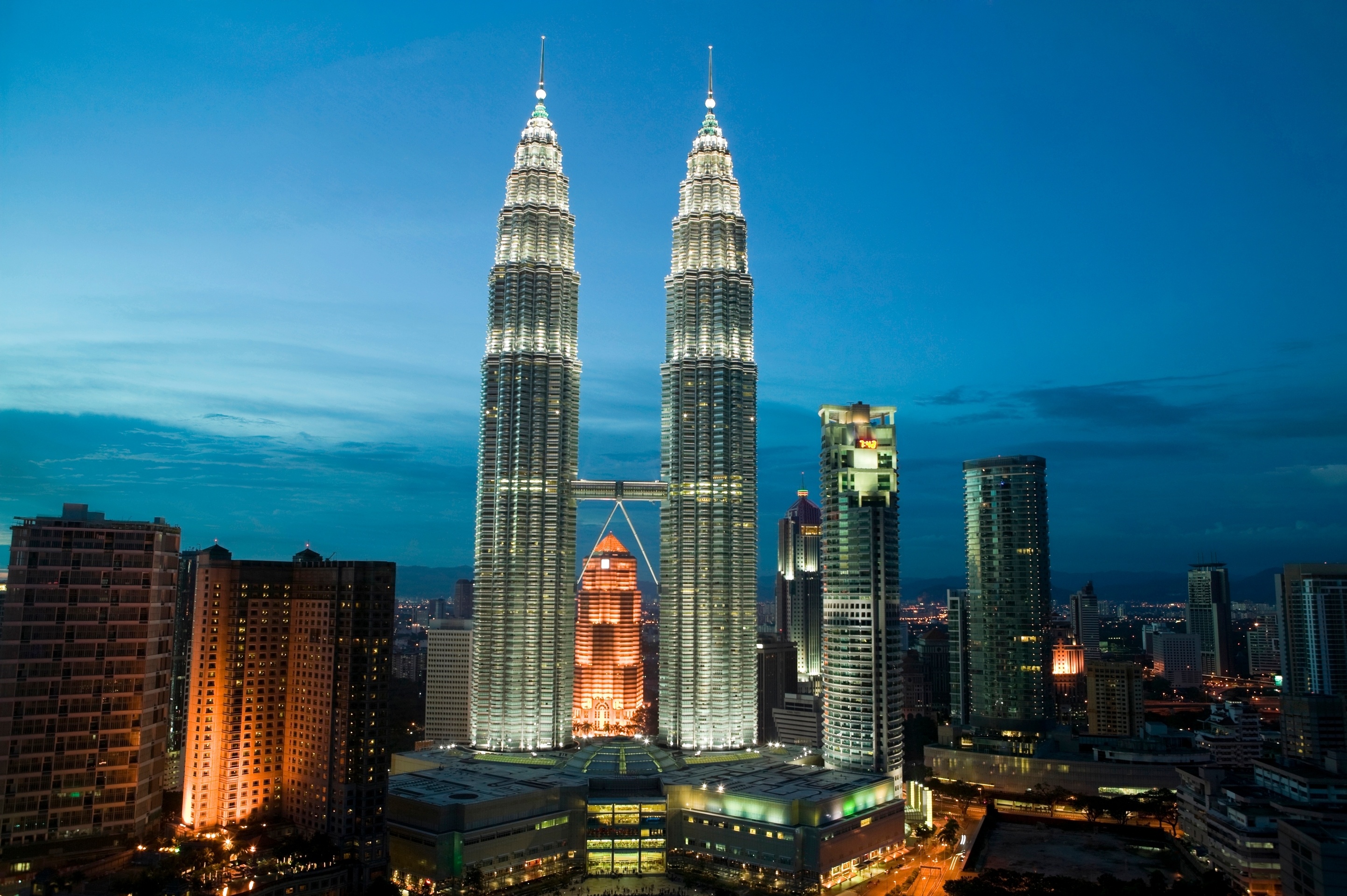 Buying Property in Malaysia 2026: Foreign Investor Guide to Taxes, MM2H & Top Investment Areas